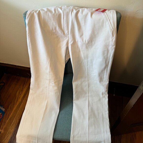 Spanx White Kick Flare Jeans - Picture 4 of 8